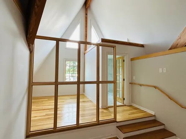 2 Hollyhock Rd #C17, Wilton, CT 06897