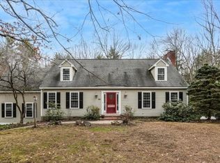 50 Hearthside Circle, Bedford, NH 03110