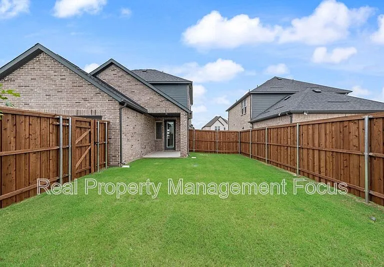 1149 Beautyberry Ln — Photo 28