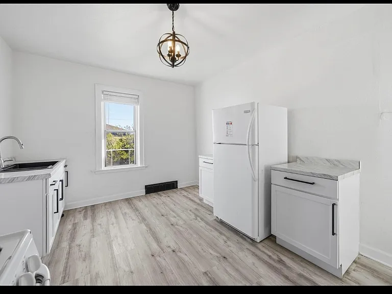 3205 N 3rd St — Photo 6