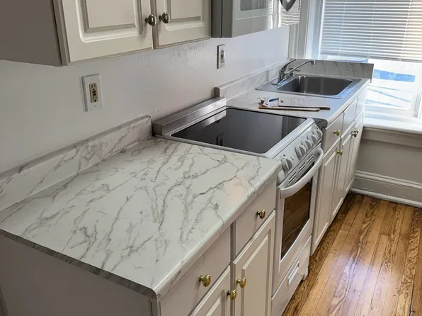 (undisclosed Address), Dunellen, NJ 08812