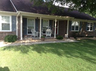 2804 Longfellow Ct SW, Decatur, AL 35603