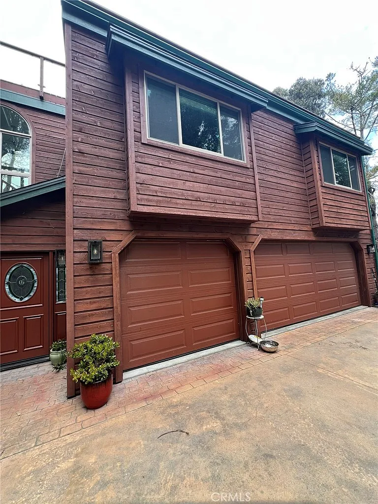 3 bed, 2700 sqft, $4,500 — Photo 2