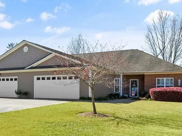 1906 Commonwealth Cir, Newnan, GA 30263