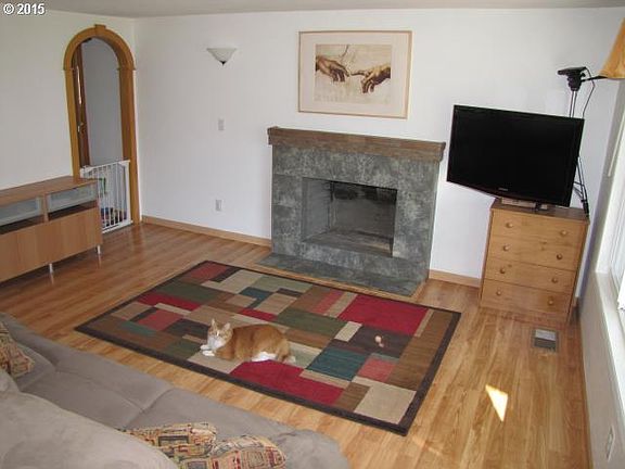 2nd image of 7416 NW Vista Ave