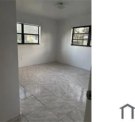 4 bed, 2500 sqft, $3,300 — Photo 3