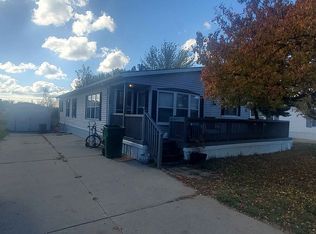 11233 Hartford Rd, Washington, MI 48094