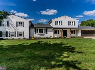 2111 Sycamore Dr, Harrisburg, PA 17112