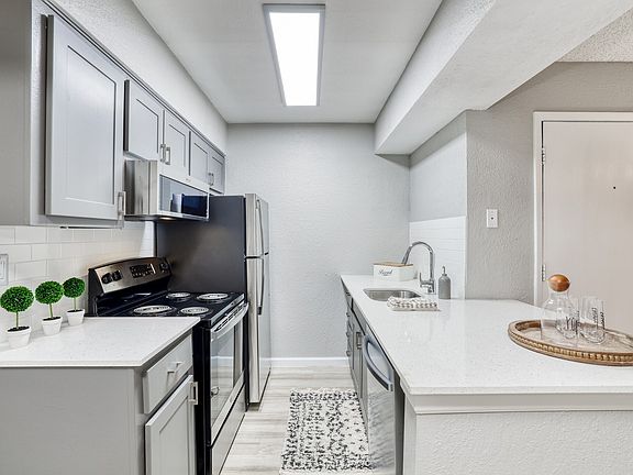 3rd image of 5225-5227 E Thomas Rd #227