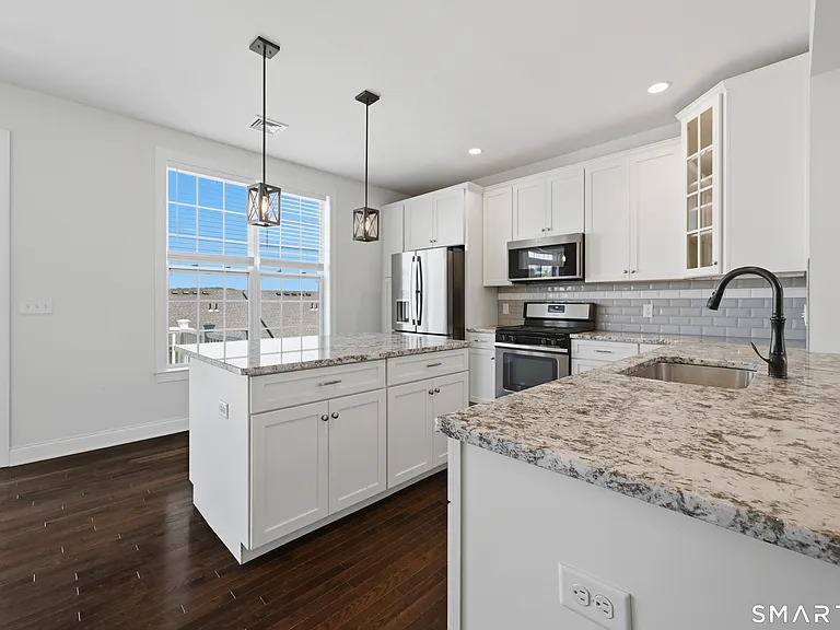 15 Moorland Dr #15 — Photo 3