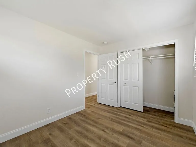6107 Vance Cir — Photo 21