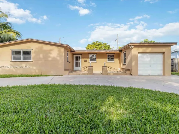 6431 SW 7th St, Pembroke Pines, FL 33023