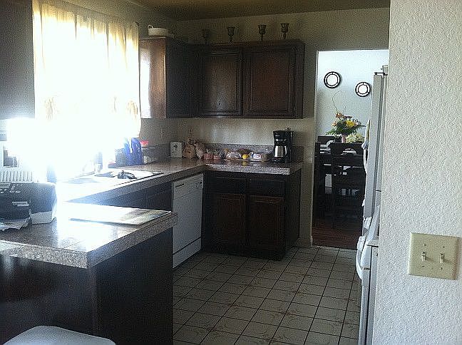 2nd image of 27693 Via Real