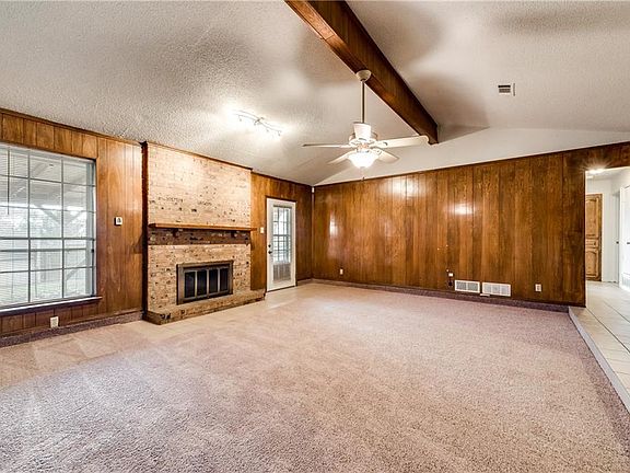 5th image of 120 Faircrest Dr