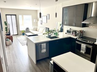 1760 NW 56th St #510, Seattle, WA 98107