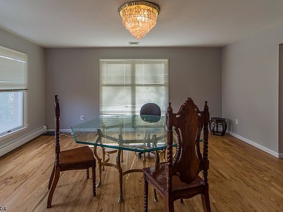2nd image of 2 Wortendyke Ave