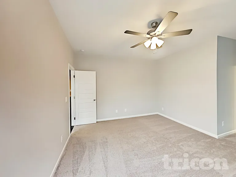 738 Mitscher Dr — Photo 8