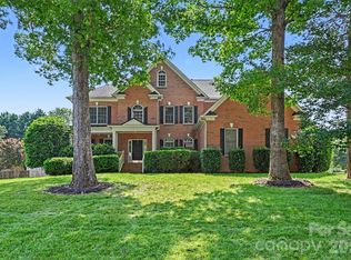 5600 Silver Creek Dr, Waxhaw, NC 28173