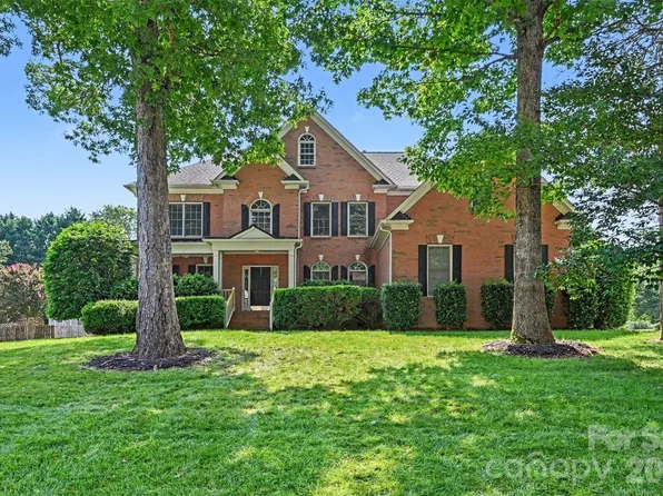 5600 Silver Creek Dr, Waxhaw, NC 28173