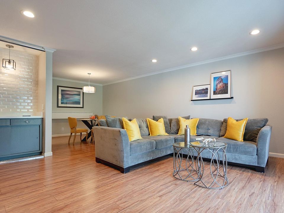 1st image of 470 N Civic Dr APT 411