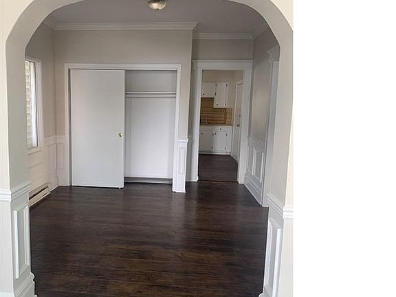 3rd image of 45 Franklin Ave APT 1