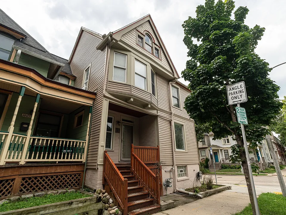 1603 E Kane Pl
