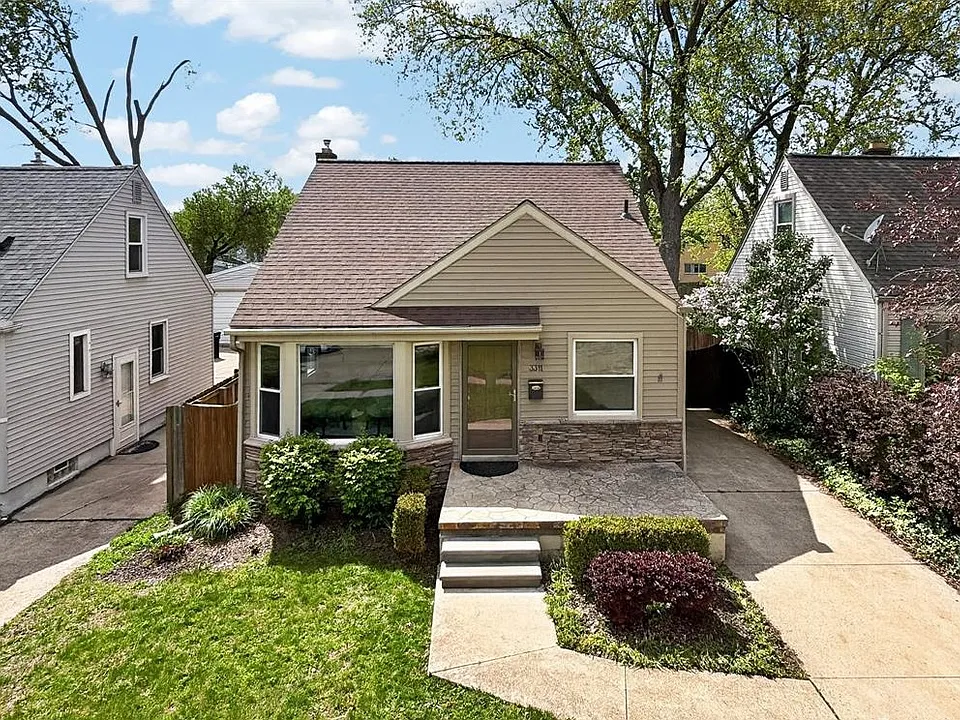 3311 Ellwood Ave