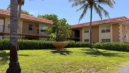978 SW 10th Dr #21 Photo 1