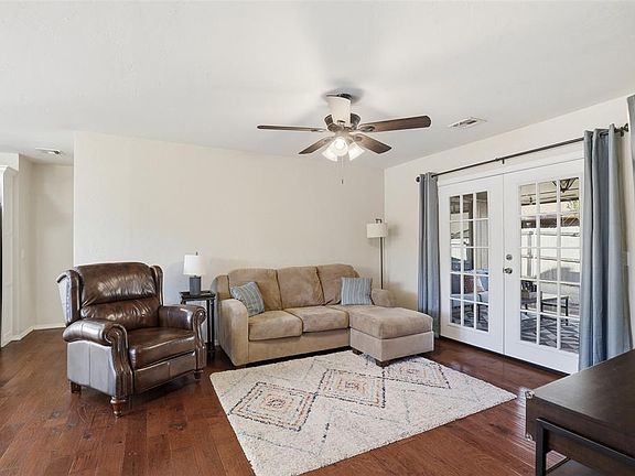 5th image of 6807 NW 63rd Ter