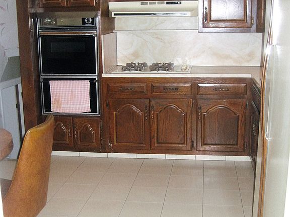 4th image of 2682 East 64th Street
