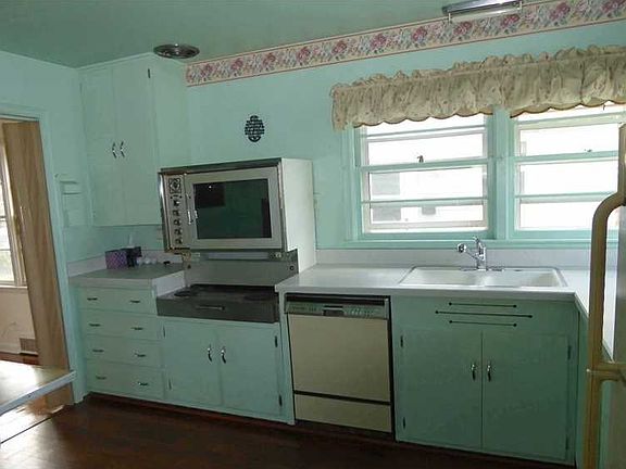 5th image of 621 Avenue D