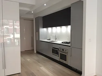 Rented by R New York