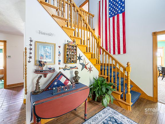 3rd image of 3770 Bender Rd