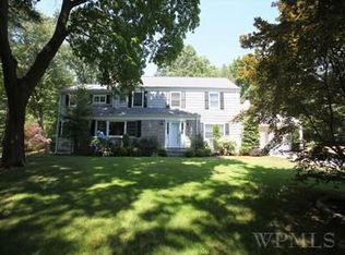 14 Tamarac Trl, Harrison, NY
