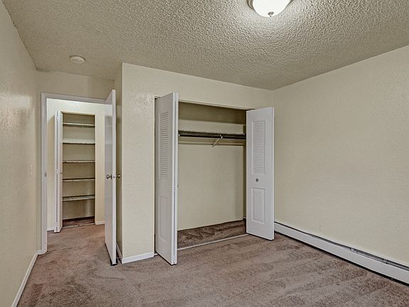 Ptarmigan Meadows Apartments - Closet