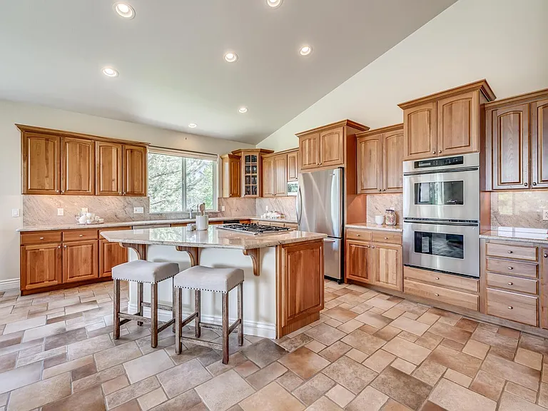 1039 Mountain Air Ct — Photo 18