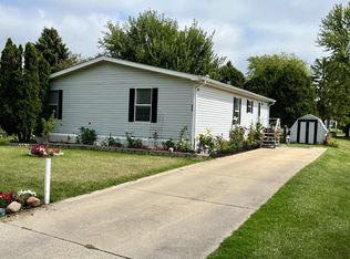 850 Bel Air Ln, Dekalb, IL 60115