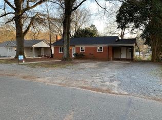 2722 Arnold Dr, Charlotte, NC 28205