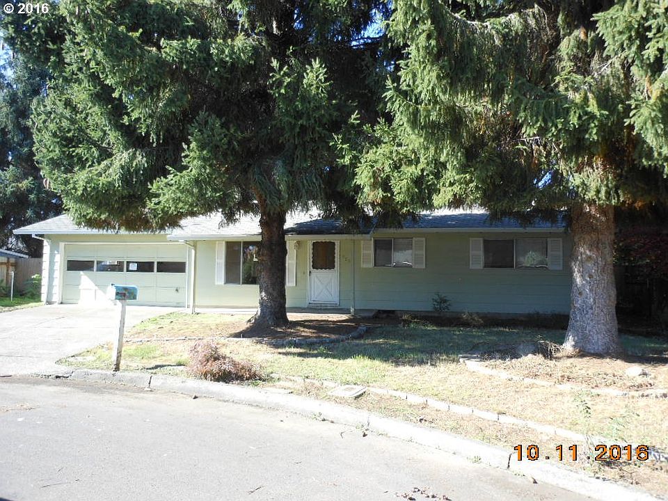 1st image of 925 SE 15th Ave