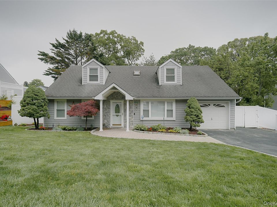 1st image of 151 Rosemont Avenue