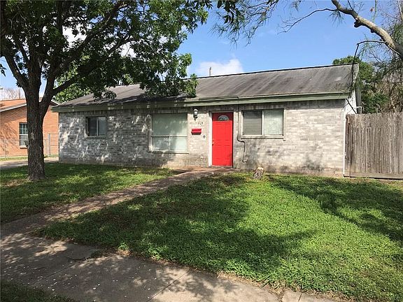 3rd image of 1134 Arnold Dr