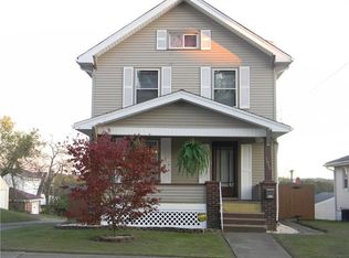 1042 Adams St, New Castle, PA 16101