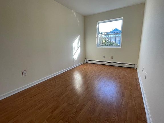 3rd image of 474 Beach 45th St #1