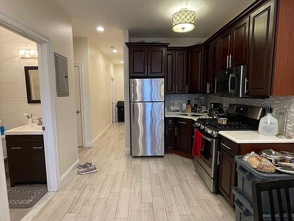 4th image of 31-17 Steinway St #3B