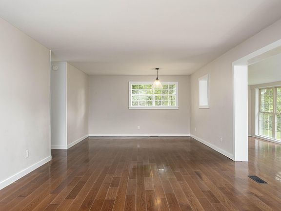 5th image of 547 Van Davis Rd NW