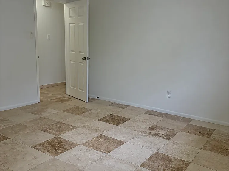 12022 Pompano Ln — Photo 32