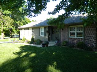 13120 Pennycross Rd, Lenexa, KS 66215