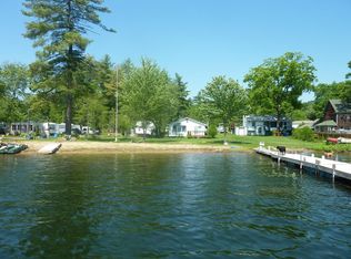 35 Davis St, Tyngsboro, MA 01879