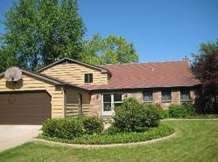 1112 Tamarack Ln, Libertyville, IL 60048