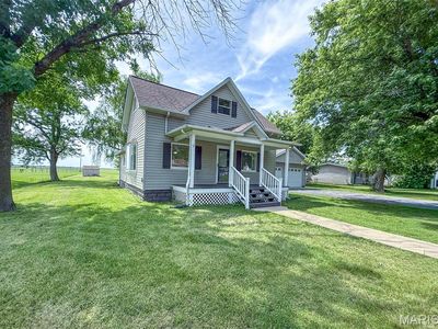 104 N 6th St, Witt, IL, 62094